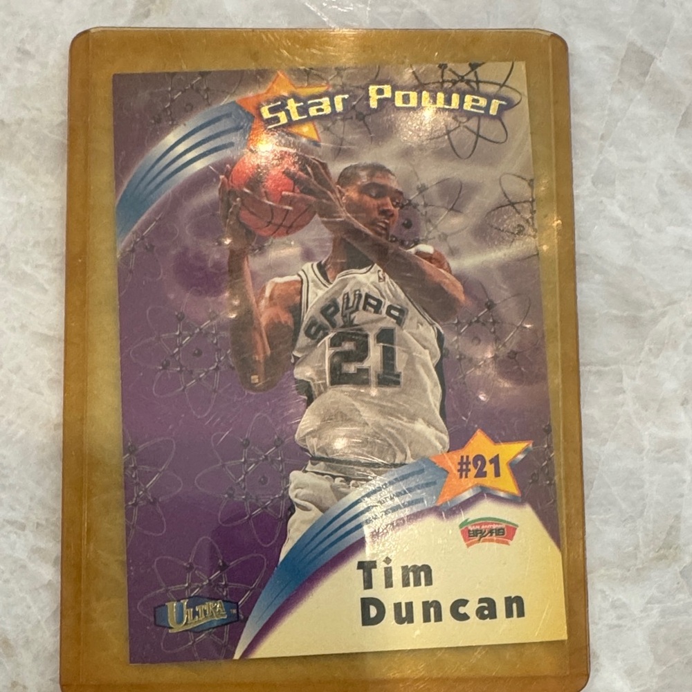 Tim Duncan #21 Star Power Basketball Card in Purple and Gold